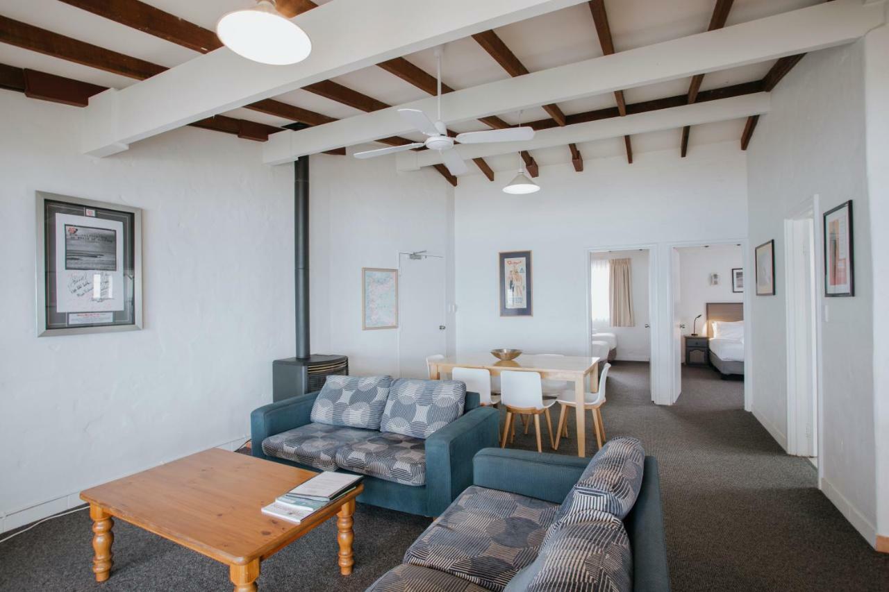 Canal Rocks Beachfront 4*